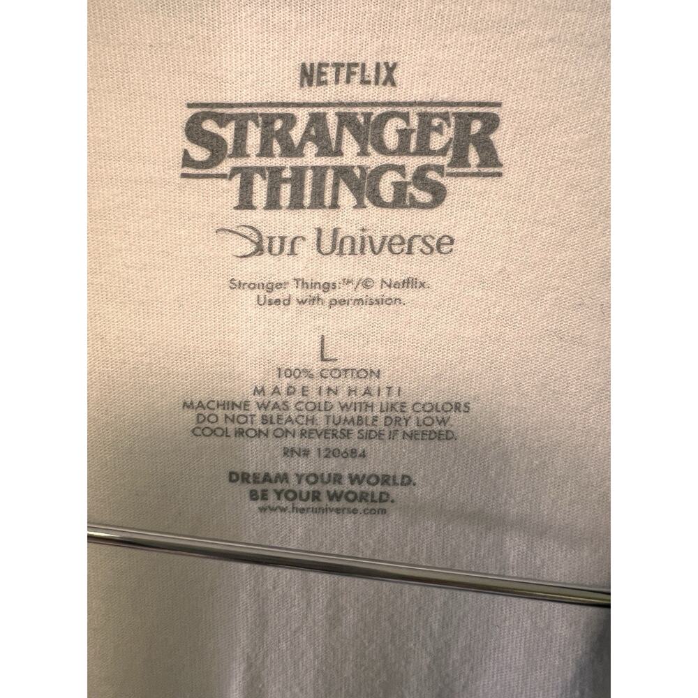 Stranger Things Hellfire Club Large Raglan Shirt Netflix Men Retro Baseball Top - Picture 2 of 6
